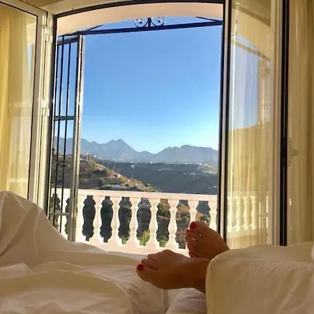 Villa Fantastisk 10+5baedds I Torrox/nerja -spanien Torrox