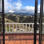 Fantastisk 10+5baedds I Torrox/nerja -spanien *